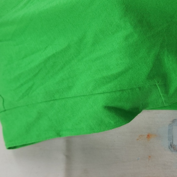 FRAME Denim Le High Rise V Neck Bright Peridot Green Organic Cotton T-Shirt - Picture 4 of 8